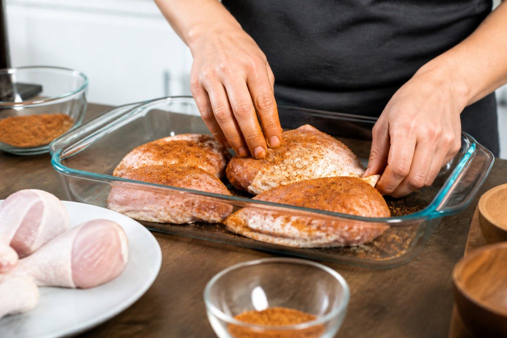 How to Use Dry Rub on Chicken Step by Step
